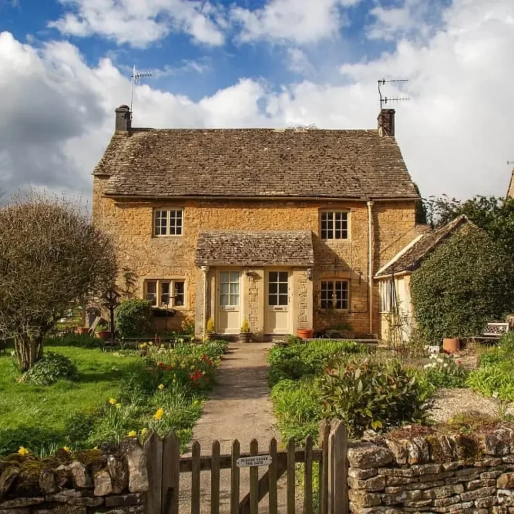 cotswolds england garden