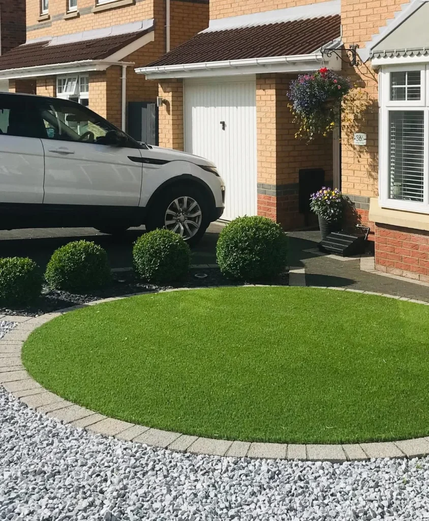 beautiful front house circle plants