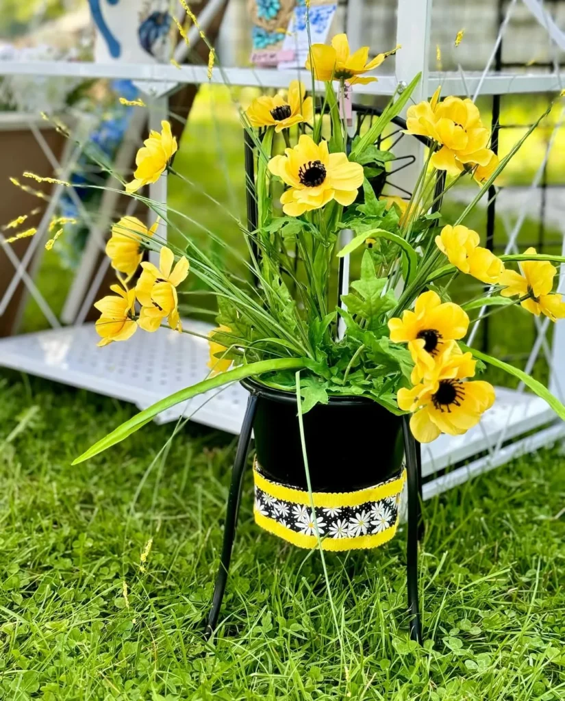 plant seasonal flowers