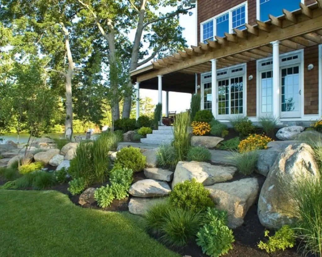 landscape front garden bed idea