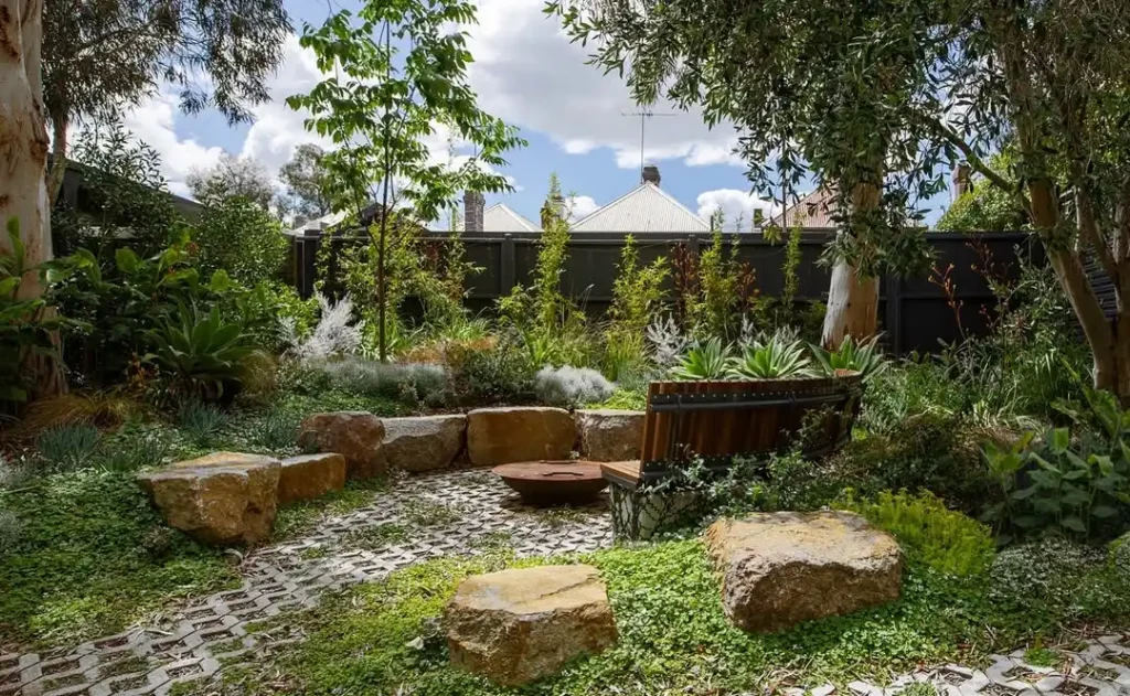 granite block retaining wall