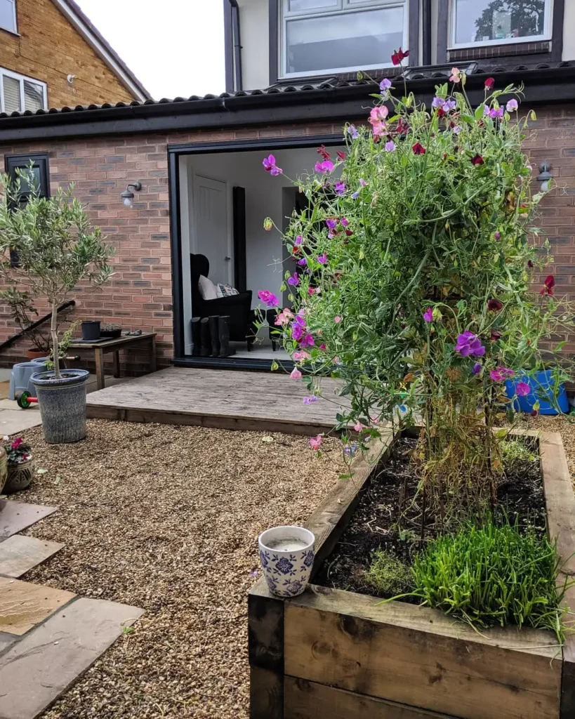 small garden design ideas layout