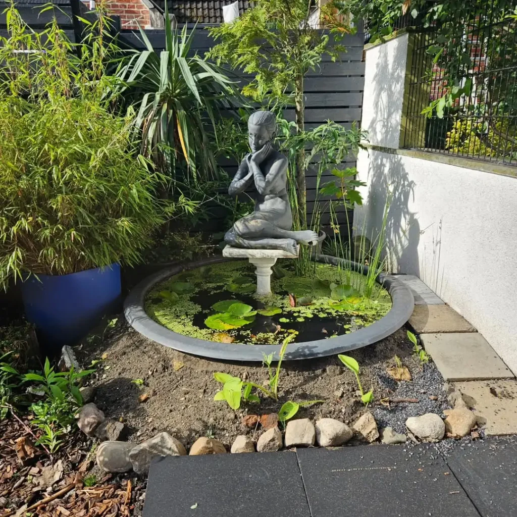 fountain sculpture garden