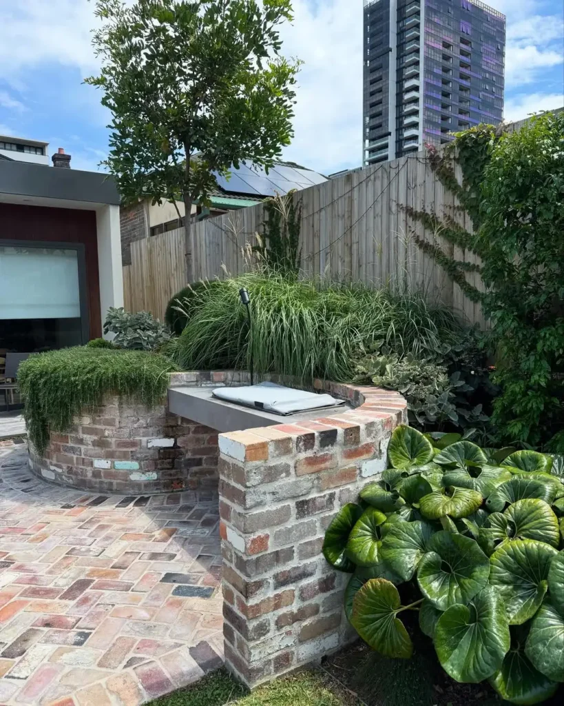 ‘s’ shaped garden retaining wall