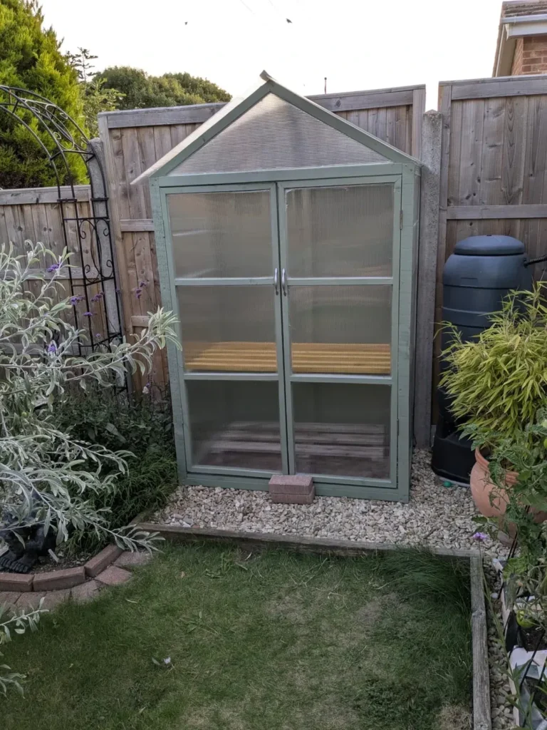 plantpak mini greenhouse