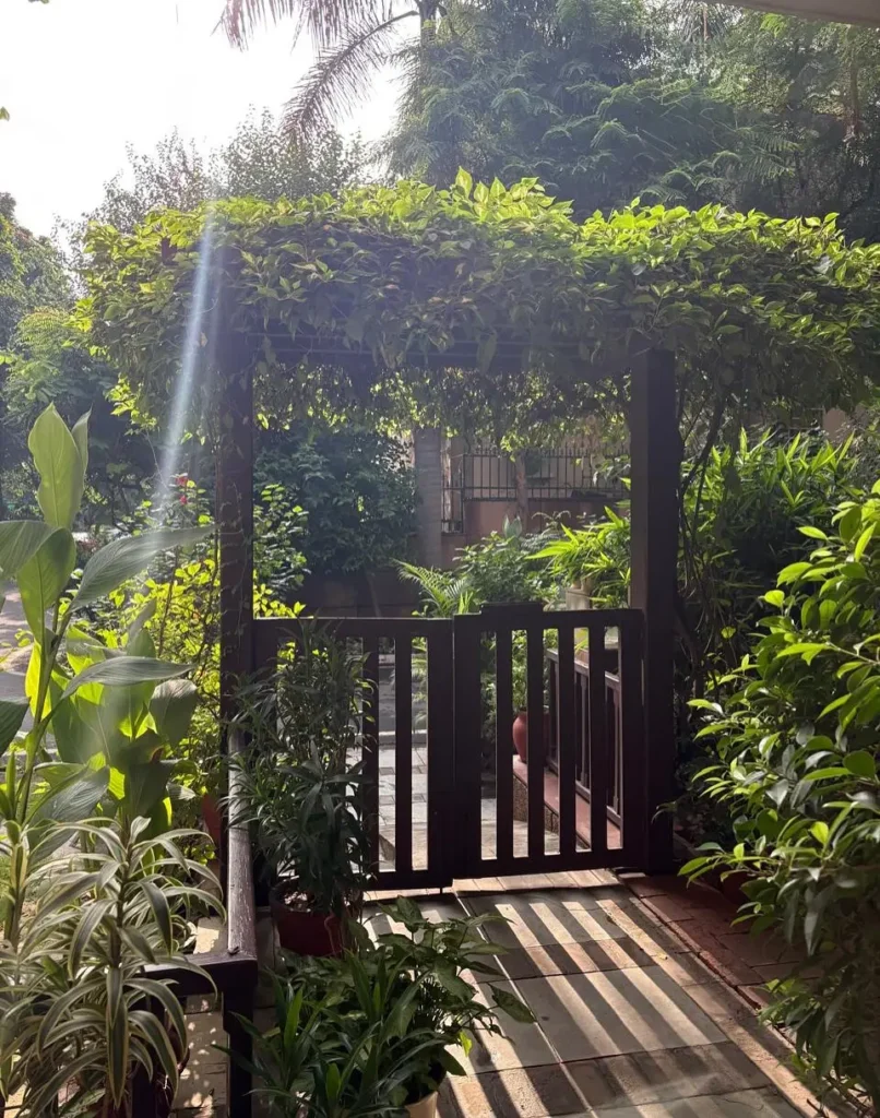 the verdant archway entrance
