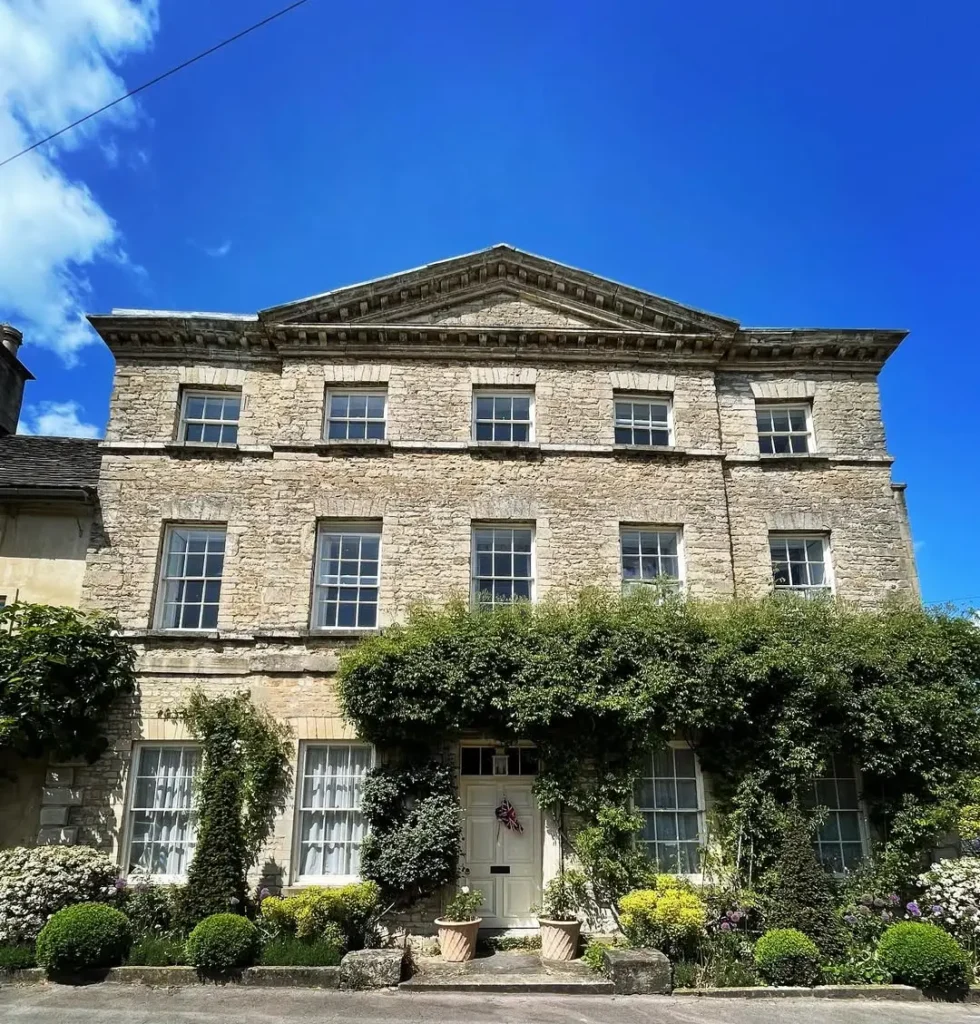 townhouse garden walls