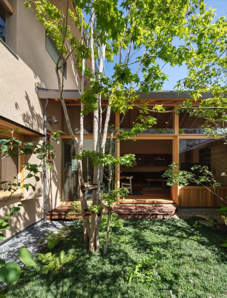 courtyard garden house
