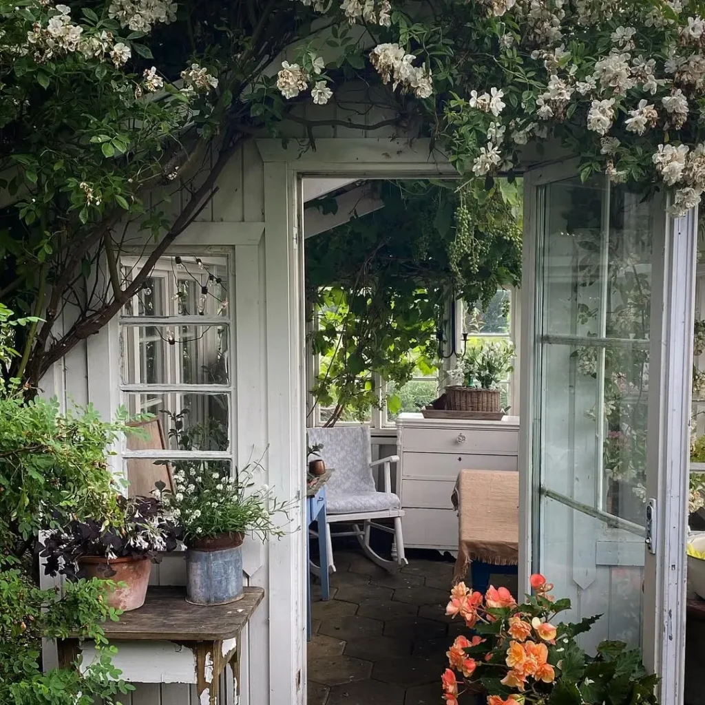 vintage style garden house