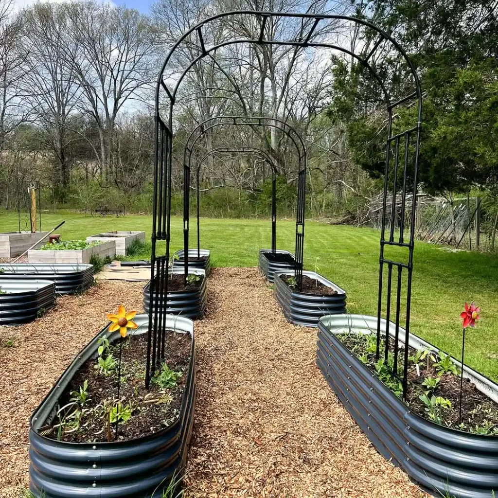 arch garden bed